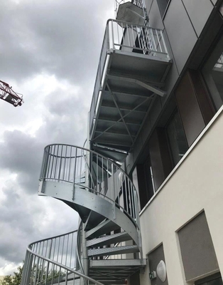 Light Gauge Galvanized Steel Stairs Spiral Staircase Stainless Steel Handrail Metal Steps